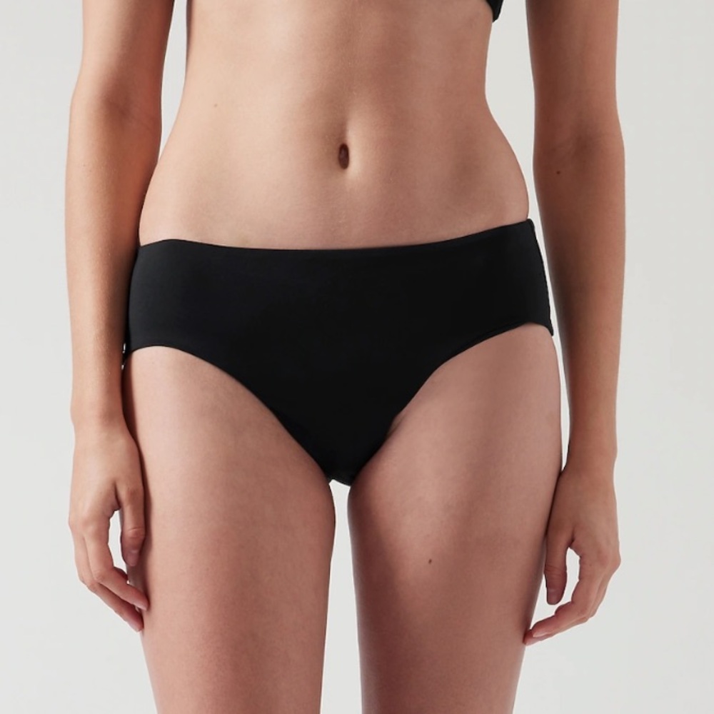Brand new tags on Women’s Athleta Clean Swim Bikini Bottom Size Small black